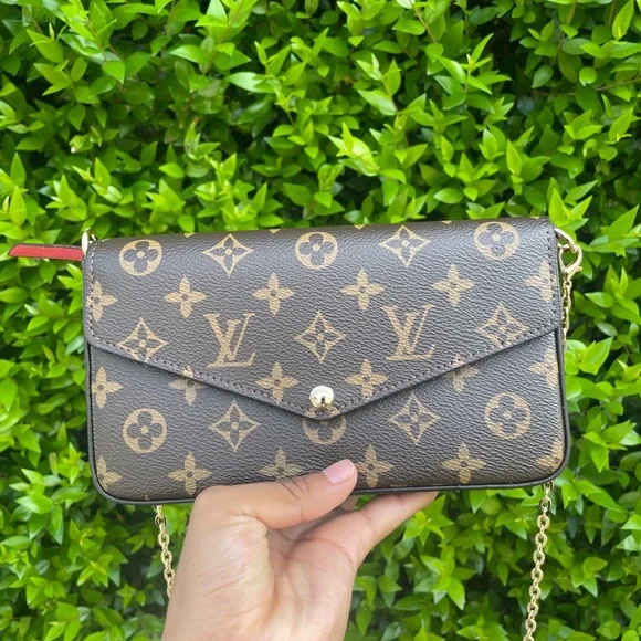 Louis Vuitton Monogram Chain Wallet with Red Interior and Card Slots - Picture 2 of 4